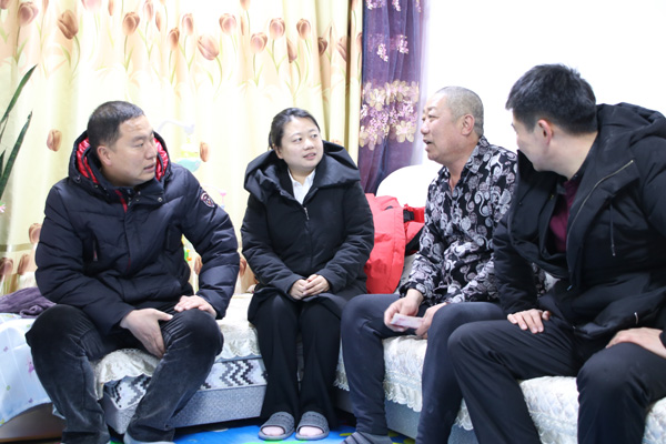 基層支部送溫暖 黨的關(guān)懷暖人心——長白山北景區(qū)黨支部慰問困難黨員